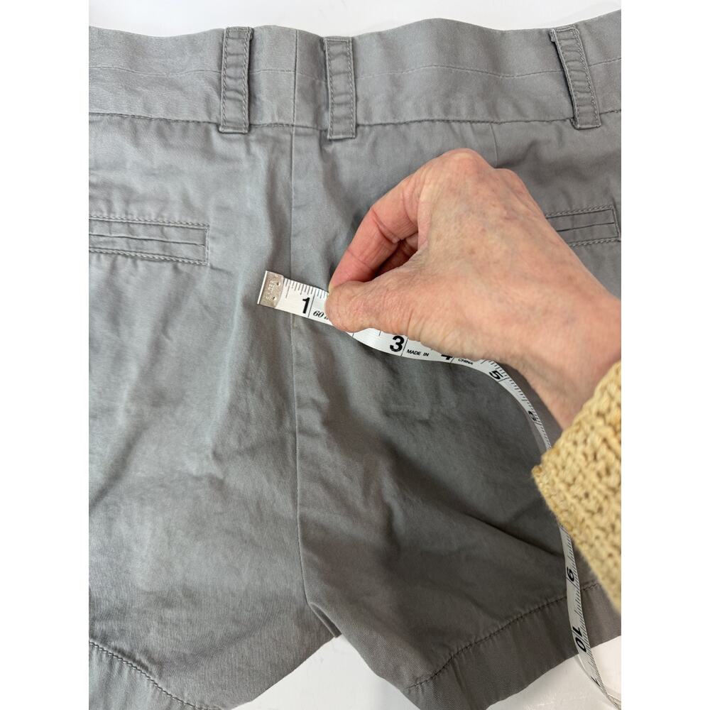 J. Crew Broken-In Chino Shorts Gray 100% Cotton Women's Size 2 Preppy Pockets - Picture 7 of 7